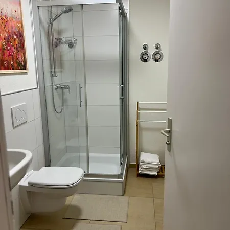 民宿 Einzelzimmer 1 In Schoener In Ruhiger Lage *
